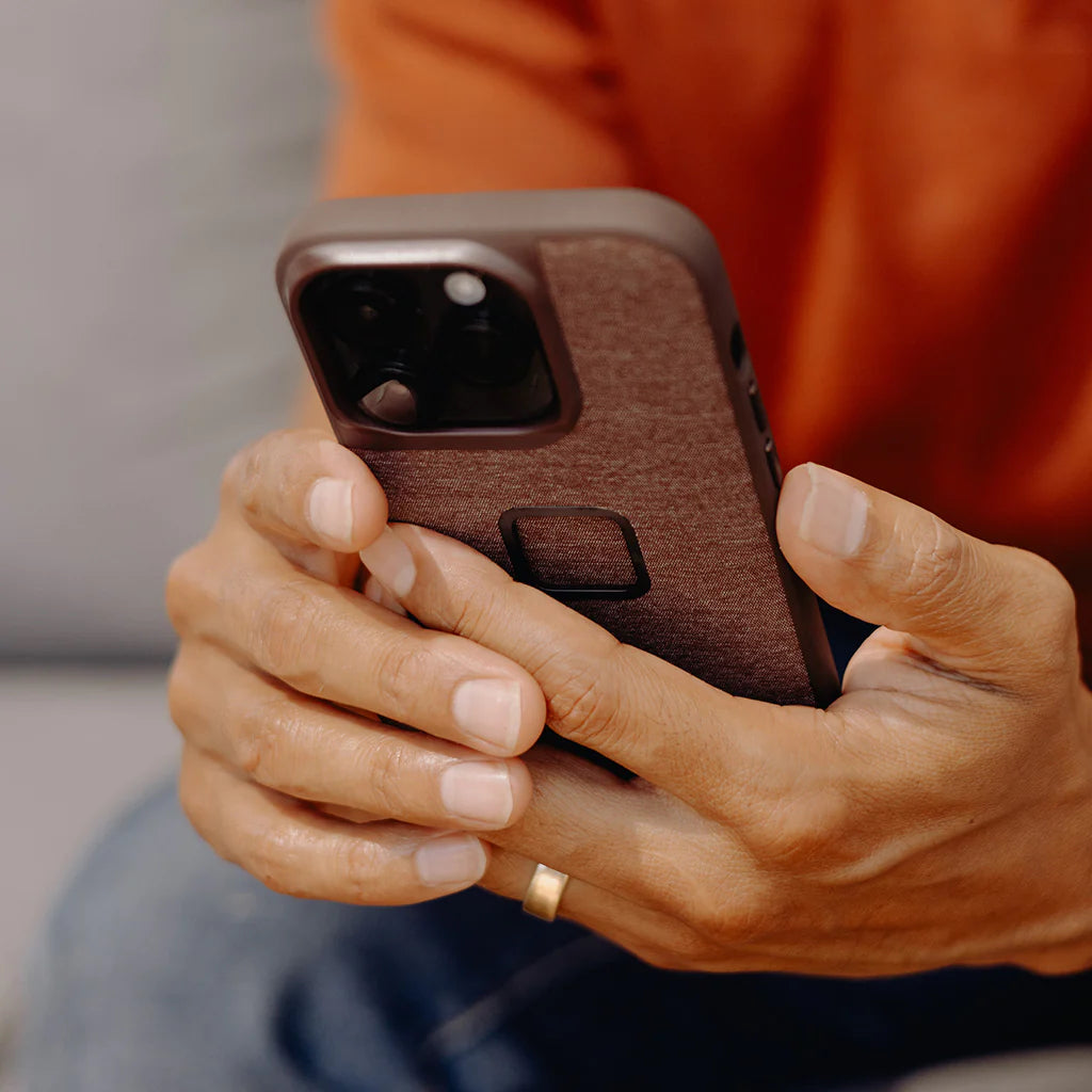 Peak Design Everyday Deksel til iPhone 14 - Svart